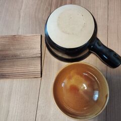 【未使用品】蓋付き土鍋&鍋敷きの画像