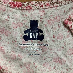 GAP ロンパースの画像
