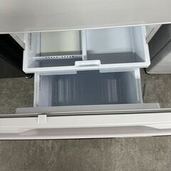 3ドア冷蔵庫❕ 勝手に氷、自動製氷付き❕ゲート付き軽トラ”無料貸出❕購入後取り置きにも対応 ❕R6210の画像