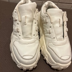 厚底スニーカーの画像
