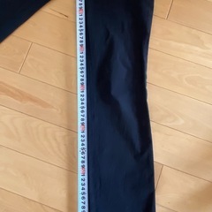 レディーススラックスの画像