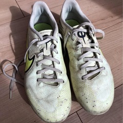 〔まだまだ現役〕Nikeサッカースパイク24cmの画像