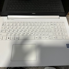 LAVIE ノートパソコンの画像