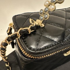 CHANEL 持ち手パール　バニティ　ショルダーバッグの画像