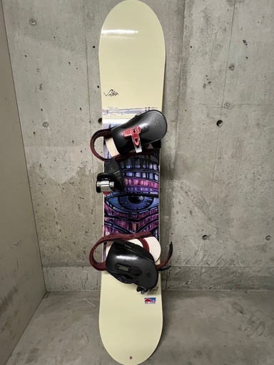 女性用Burton V-Rocker スノーボード バインディング付き