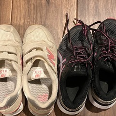 キッズ スニーカー 2足 ニューバランス20cm アシックス20.5cmの画像