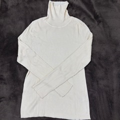 【GU/UNIQLO】タートルネック XLの画像