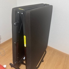 【折りたたみシングルベッド】ニトリ