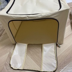 服収納ケースの画像
