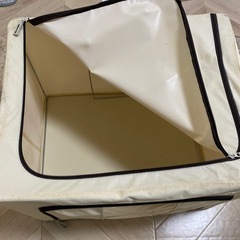 服収納ケースの画像