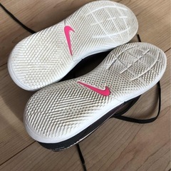 〔状態良好〕Nikeフットサルシューズ24cmの画像