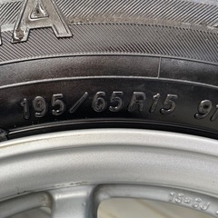 スタッドレス付プリウス純正ホイールの画像