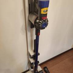 Dyson V8 Fluffy コードレスクリーナー SV10の画像