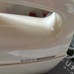 ケース付き　ハンドミキサーと温度計の画像