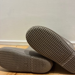 futafuta 長靴　ベージュ20センチの画像