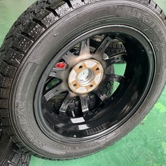 ハスラースタッドレスタイヤセットの画像