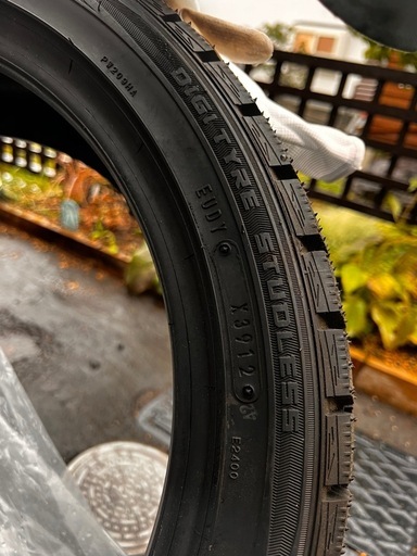 未使用長期屋内保管品165/50R16 スタッドレス　winter MAX 扁平タイヤ