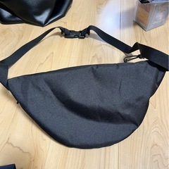 THRASHERショルダーバッグの画像