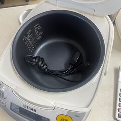 リサイクルショップどりーむ荒田店　No5061 炊飯器　タイガー　２０２４年製　５．５合炊き　高年式♪　美品♪　の画像