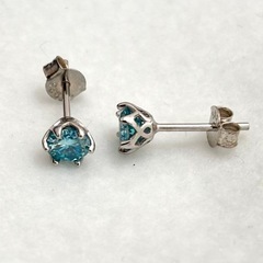 0.5カラット モアサナイトスタッドピアス  の画像