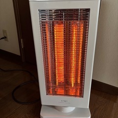 暖房器具　カーボンヒーター
の画像