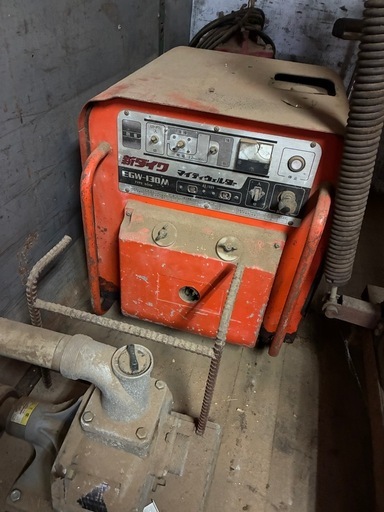新ダイワ エンジン溶接機 ウェルダー 発電機 EGW-130M ジャンク扱い