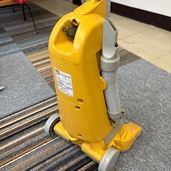ハンディ掃除機　サンヨーSCUS34Yの画像