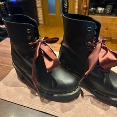 【Dr Martens】レディースブーツの画像