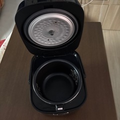 【0円】アイリスオーヤマ三合炊き炊飯器の画像