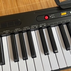 電子ピアノ　TORTE 61鍵盤の画像