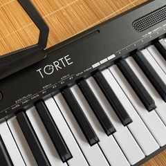 電子ピアノ　TORTE 61鍵盤の画像