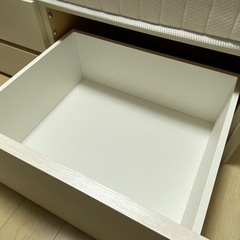 マットレス付きベッド
の画像