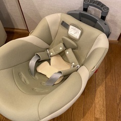 チャイルドシートとジュニアシートの画像