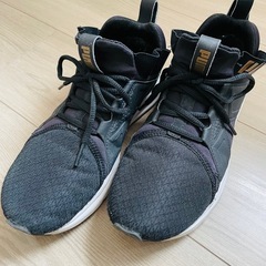 プーマ　23.0cm スニーカーの画像