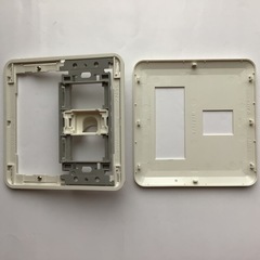 パナソニックのコスモシリーズワイド21 スイッチプレート WTF7074の画像