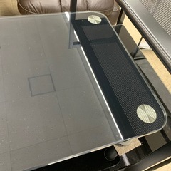 【ジモティー割引で最大15％OFF⭐️】ガラスミニテーブル の画像