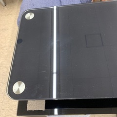 【ジモティー割引で最大15％OFF⭐️】ガラスミニテーブル の画像