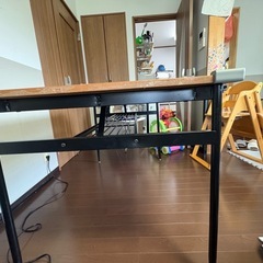 組み立て式
テーブルの画像