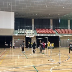 11/8土曜13時〜、エンジョイソフトバレーをやりますよー🏐