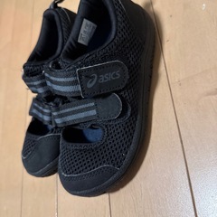 asics サンダル　　16.5の画像