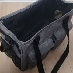ペットキャリーバッグ　ショルダーバッグの画像