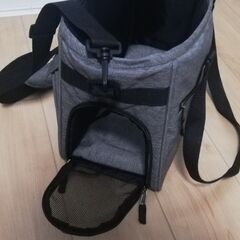 ペットキャリーバッグ　ショルダーバッグの画像