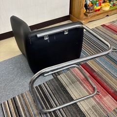 オフィス用椅子シングルの画像