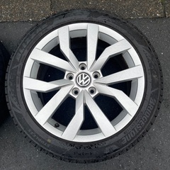 スタッドレスタイヤ225/45R17 VWアルミホイールの画像