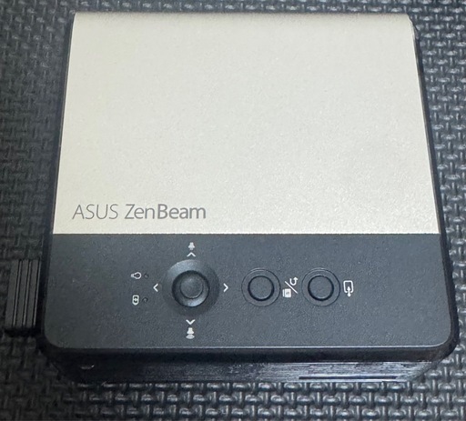 ASUS モバイルプロジェクター