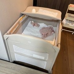 ベビーベッドの画像