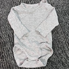 H&Mの子ども服です。の画像
