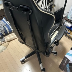 ゲーミングチェアの画像