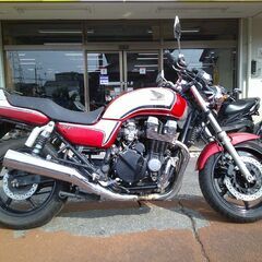 NO.5468　ＣＢ７５０　ＲＣ４２　空冷４サイクルＤＯＨＣ１６バルブ４気筒７５０ｃｃ　レッド＆ホワイト　☆彡の画像