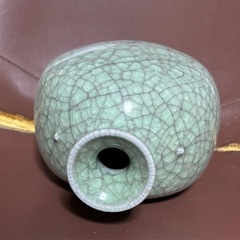 グリーンクラック柄陶器の花瓶20x16cmの画像